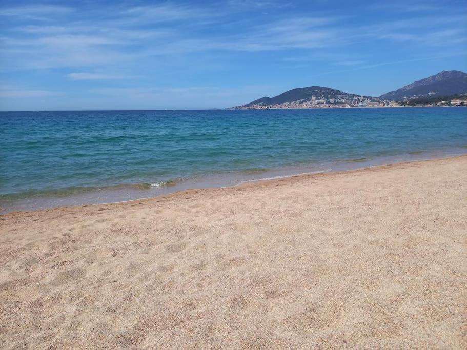 Appartement Vue Mer Avec Parking Ajaccio  Ngoại thất bức ảnh